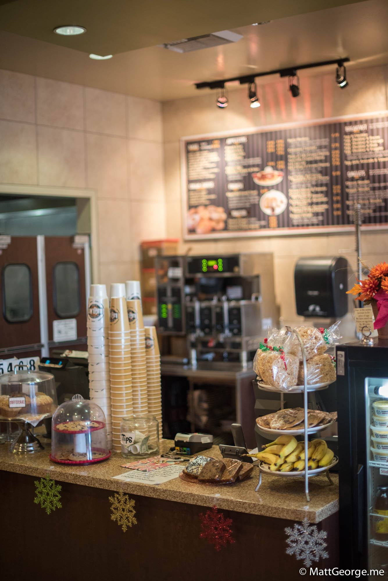 Bagel Me counter space interior